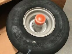 Ariens/Gravely Semi-Pneumatic 15″ Tire Kit #79214300